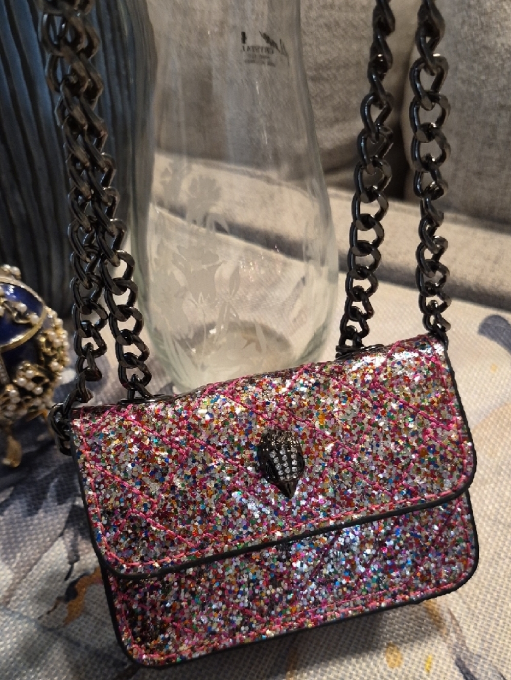 Kurt Geiger Confetti Glitter Micro Crossbody W/Chain Strap - Pink Multicolor